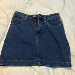 Denim mini skirt 💙